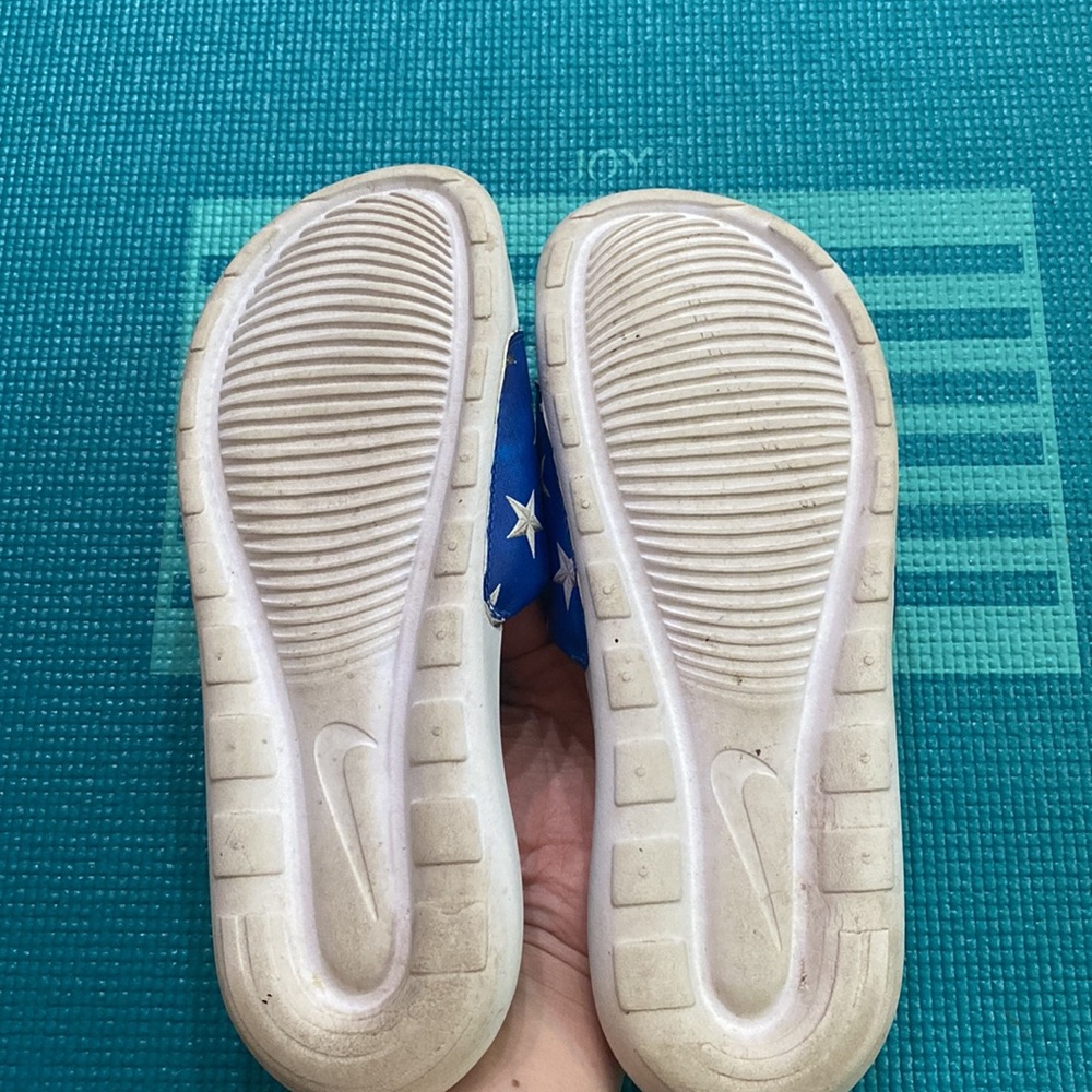 Nike Victori One Slides USA Print Women size 9 🇺🇸❤️🤍💙 - Picture 7 of 8